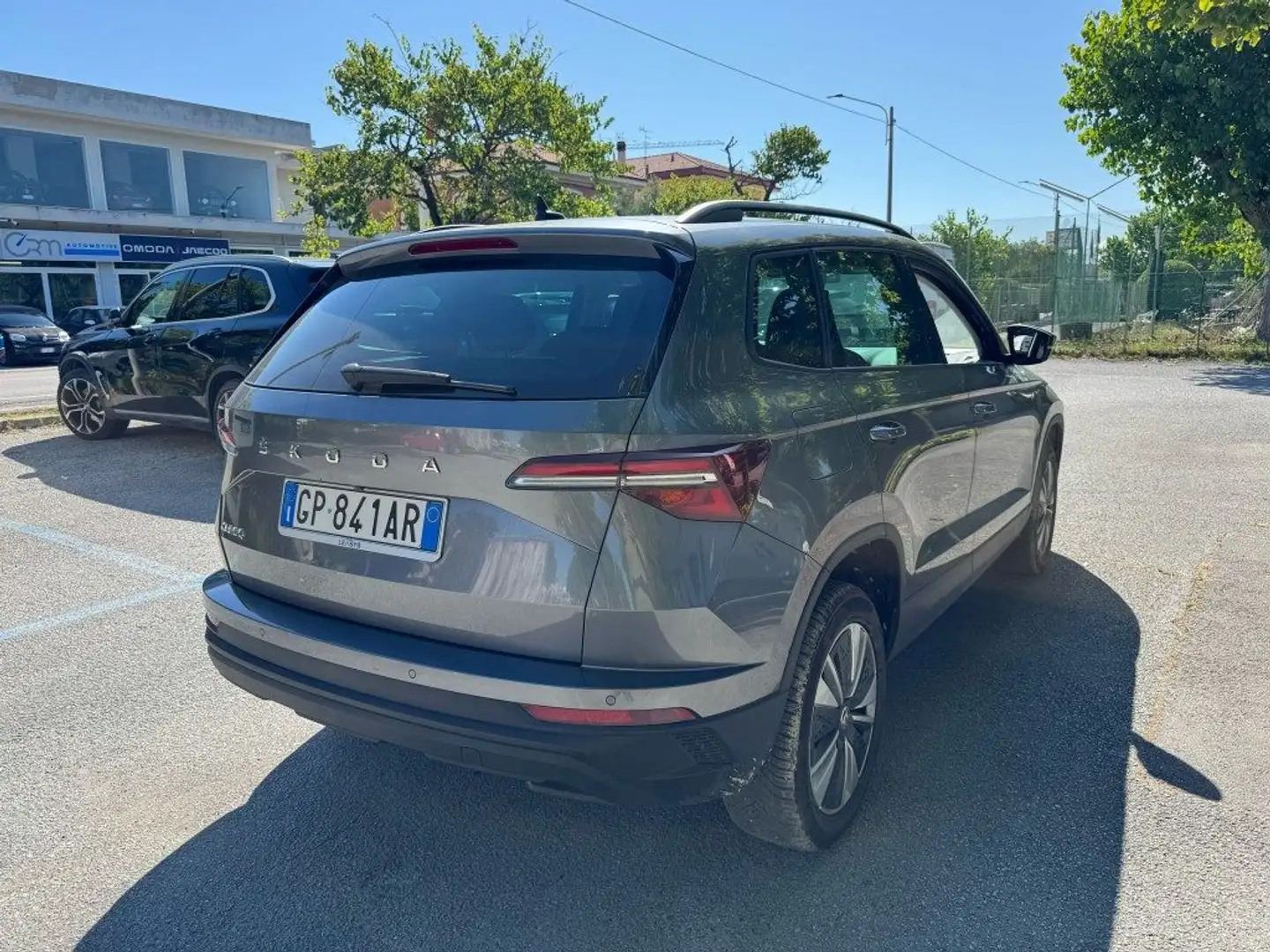 Skoda Karoq PROMO FINANZIAMENTO 2.0 TDI 115 CV DSG Executive Grigio - 2
