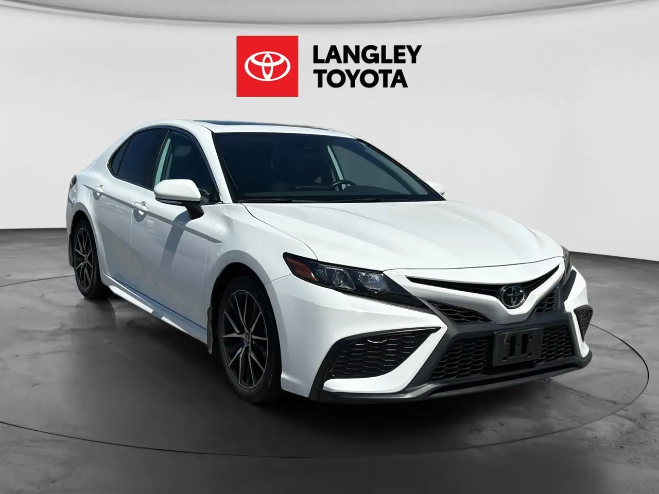Toyota Camry снимка Toyota Camry