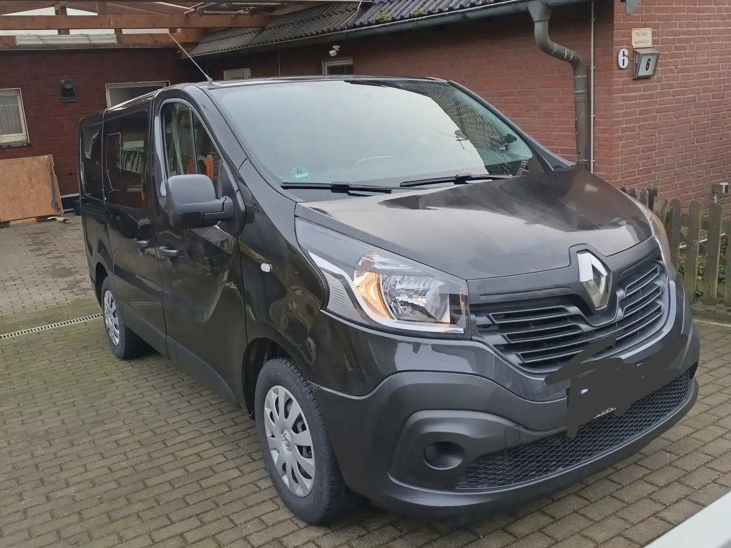Renault Trafic ENERGY dCi 125 Combi Authentique Schwarz - 1