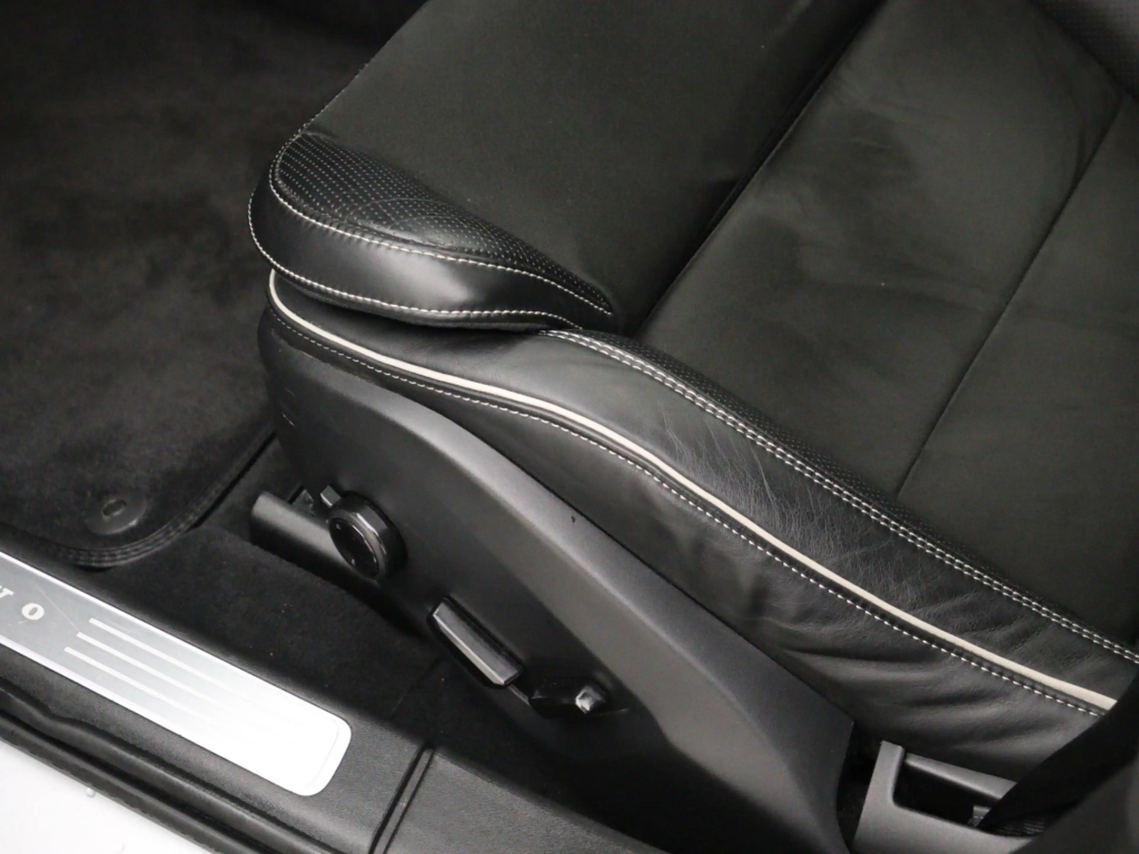 Volvo V90 B4 AUT(8) R-DESIGN SCHUIFDAK 20INCH HARMAN KARDON — photo 11