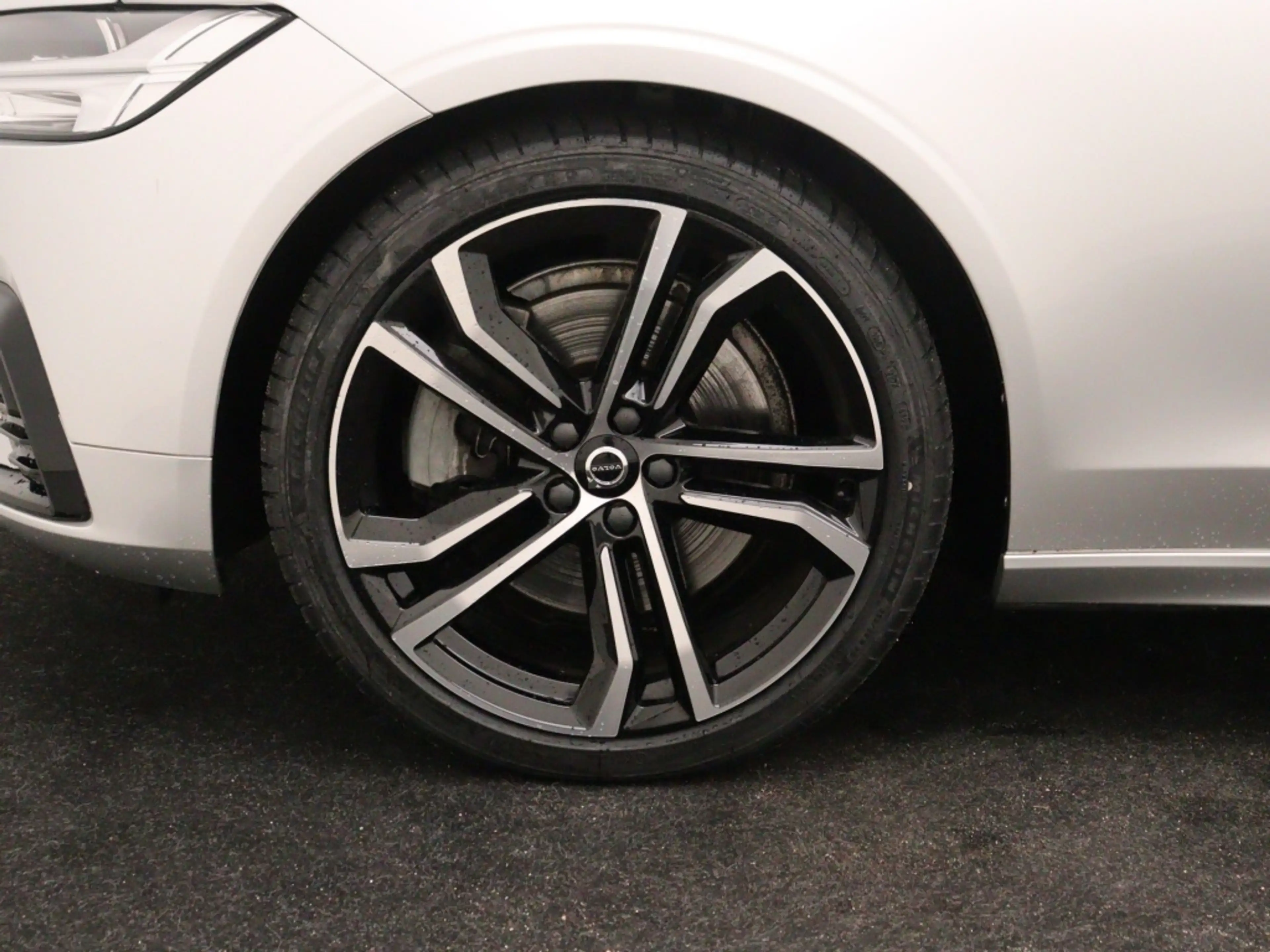 Volvo V90 B4 AUT(8) R-DESIGN SCHUIFDAK 20INCH HARMAN KARDON — photo 8