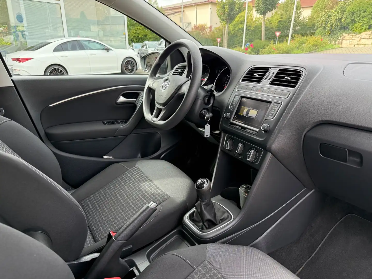 Volkswagen Polo V 1.4TDI Comf Klima/ Alu 15"/ PDC/ EURO 6 Gris - 2