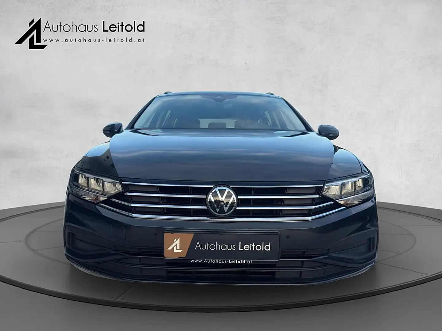 Volkswagen Passat Variant Business 2,0 SCR TDI DSG LED CAM ACC LANE ASSIS... Grigio - 2