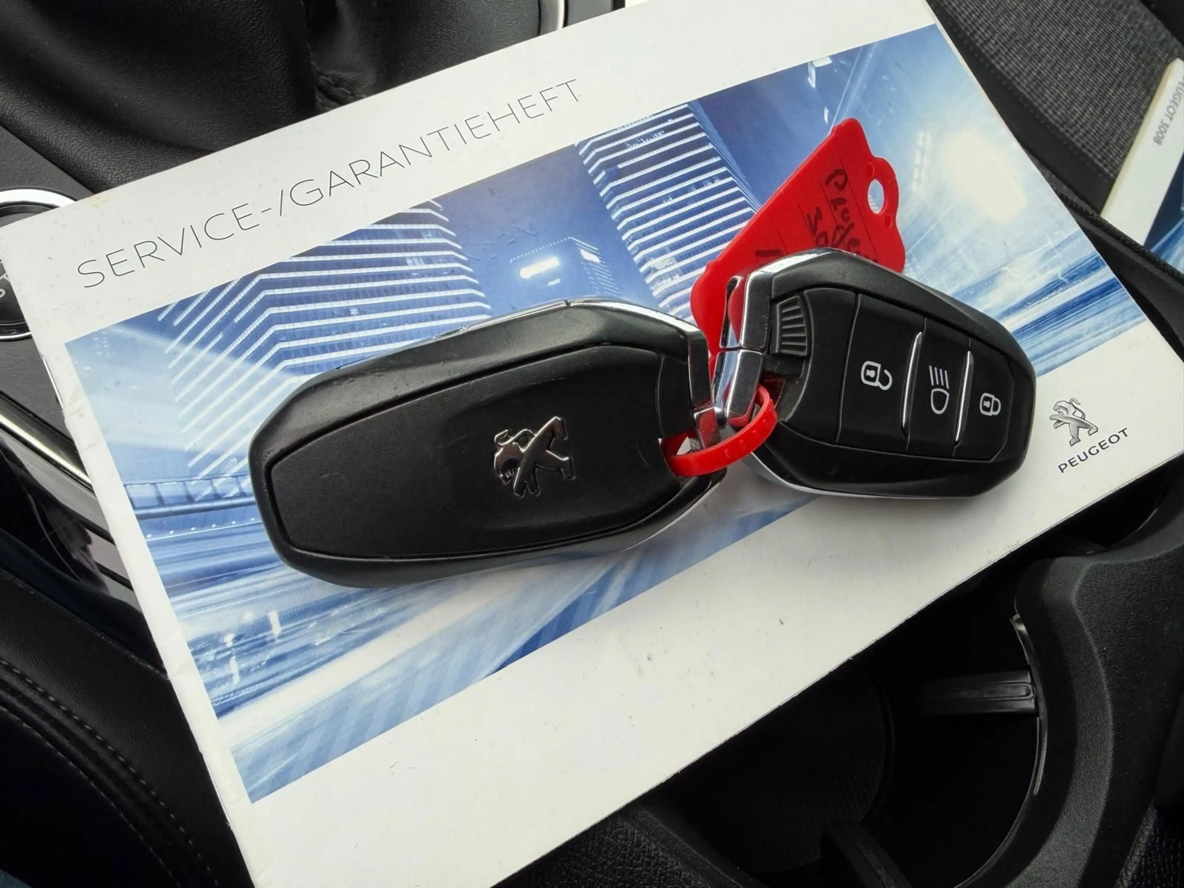 Peugeot 3008 Allure *TOTW*SPURH*ACC*NAVI*PDC*SPORT*PDC — photo 12
