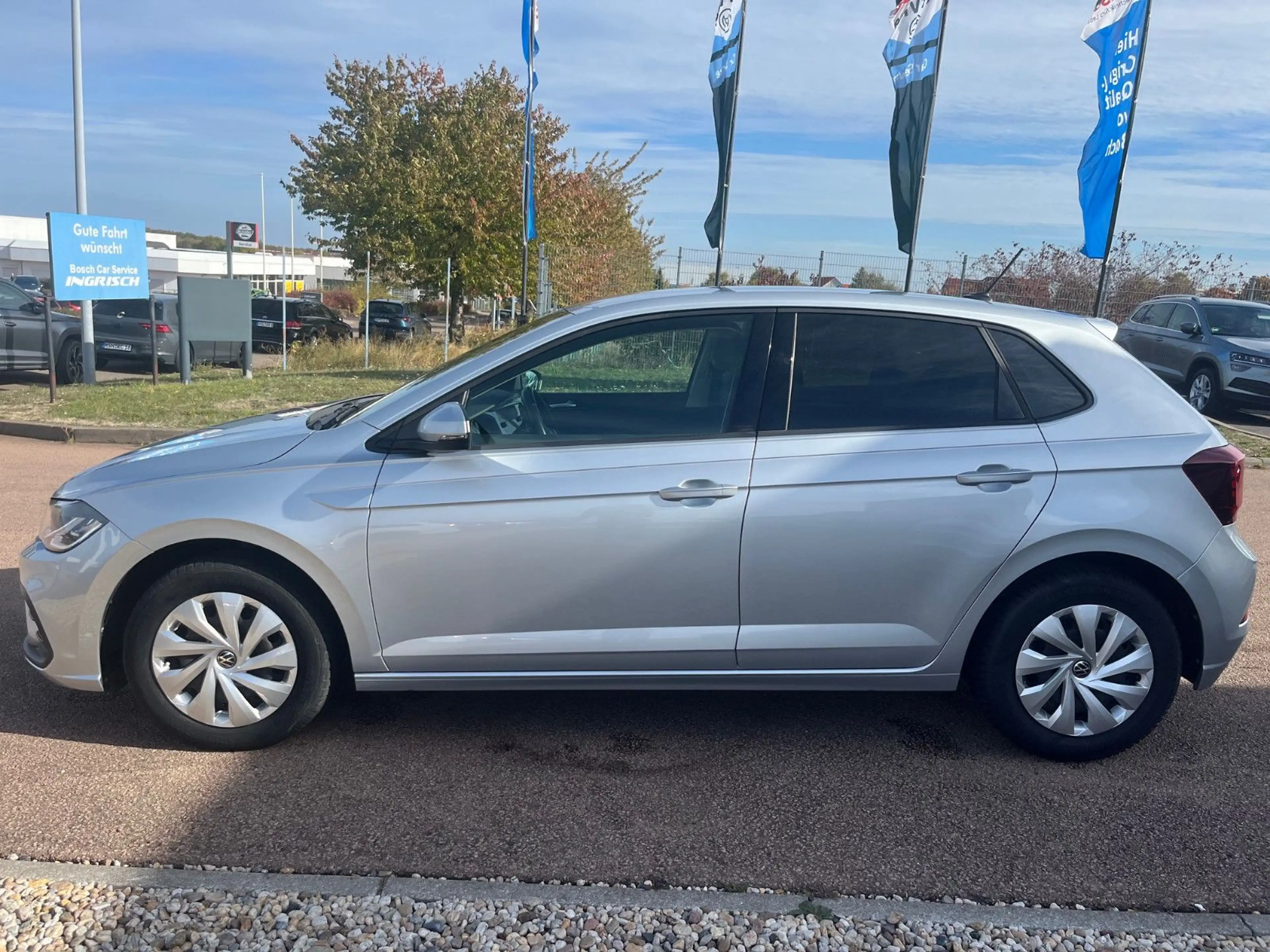 Volkswagen Polo VI Life mit LED+PDC+Navi — photo 10