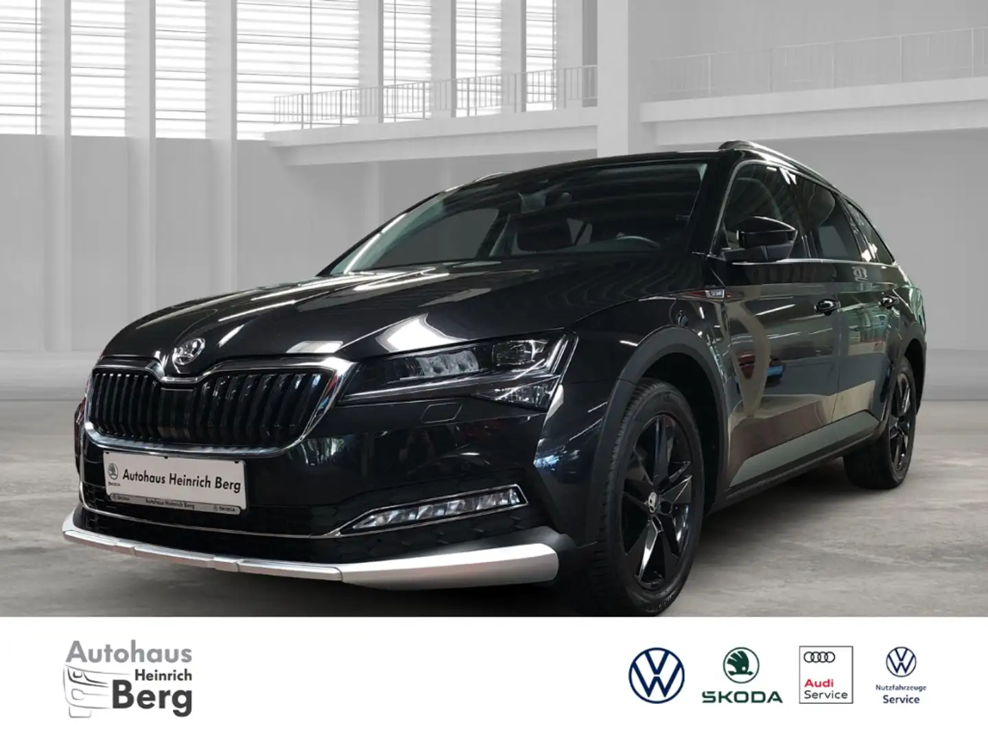 Skoda Superb Combi Scout 2.0 TDI 4x4 AD AHK Navi Memory Sitze 3 Negro - 1
