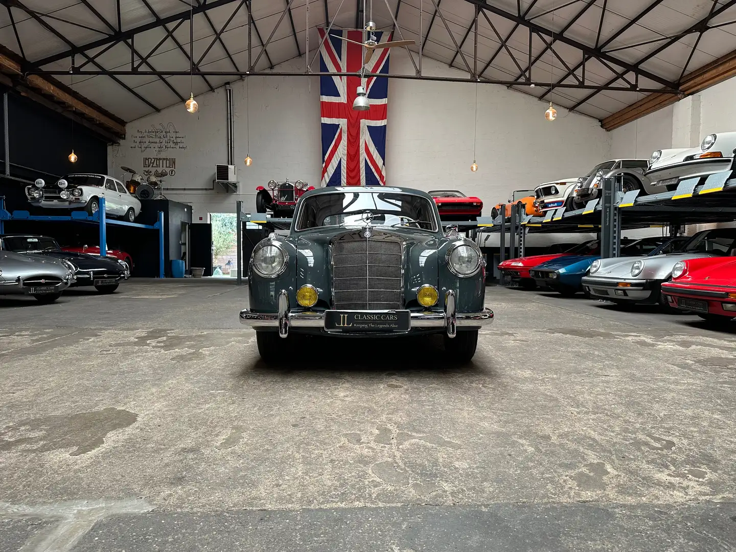 Mercedes-Benz 220 S Ponton Gris - 2