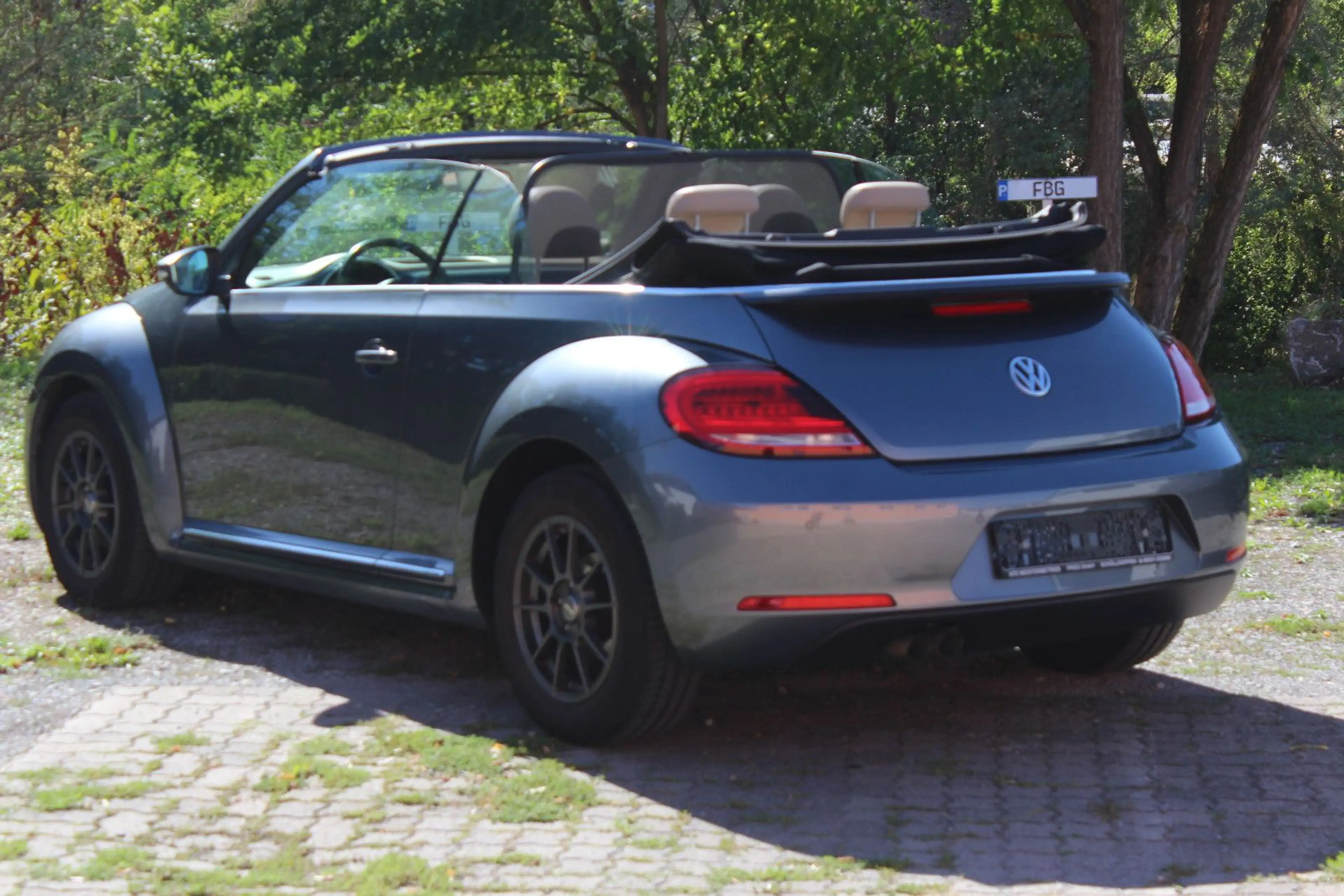 Volkswagen Beetle Cabriolet Design BMT — photo 5