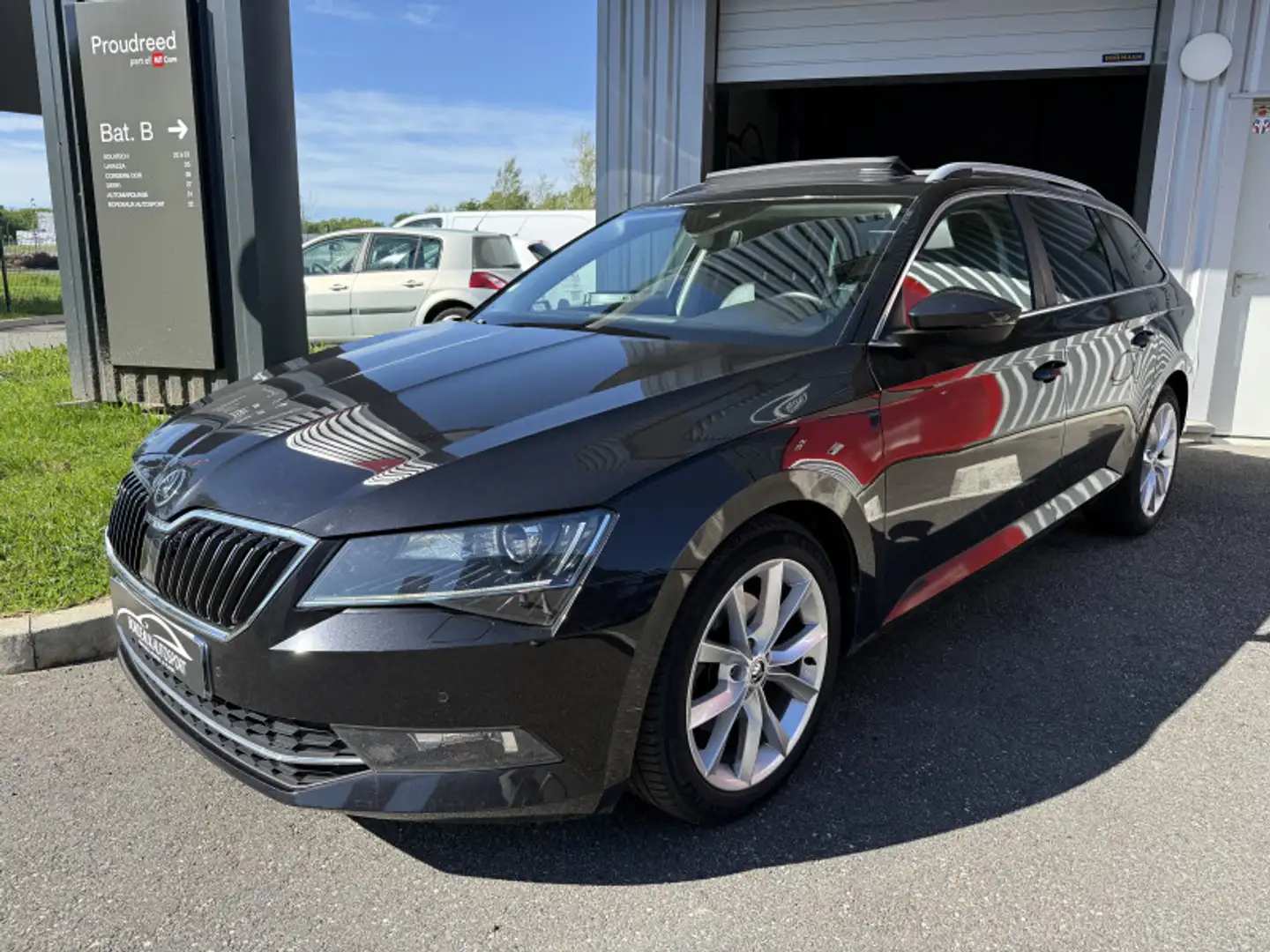 Skoda Superb 2.0 TDI150 GREENTEC STYLE DSG Negro - 1