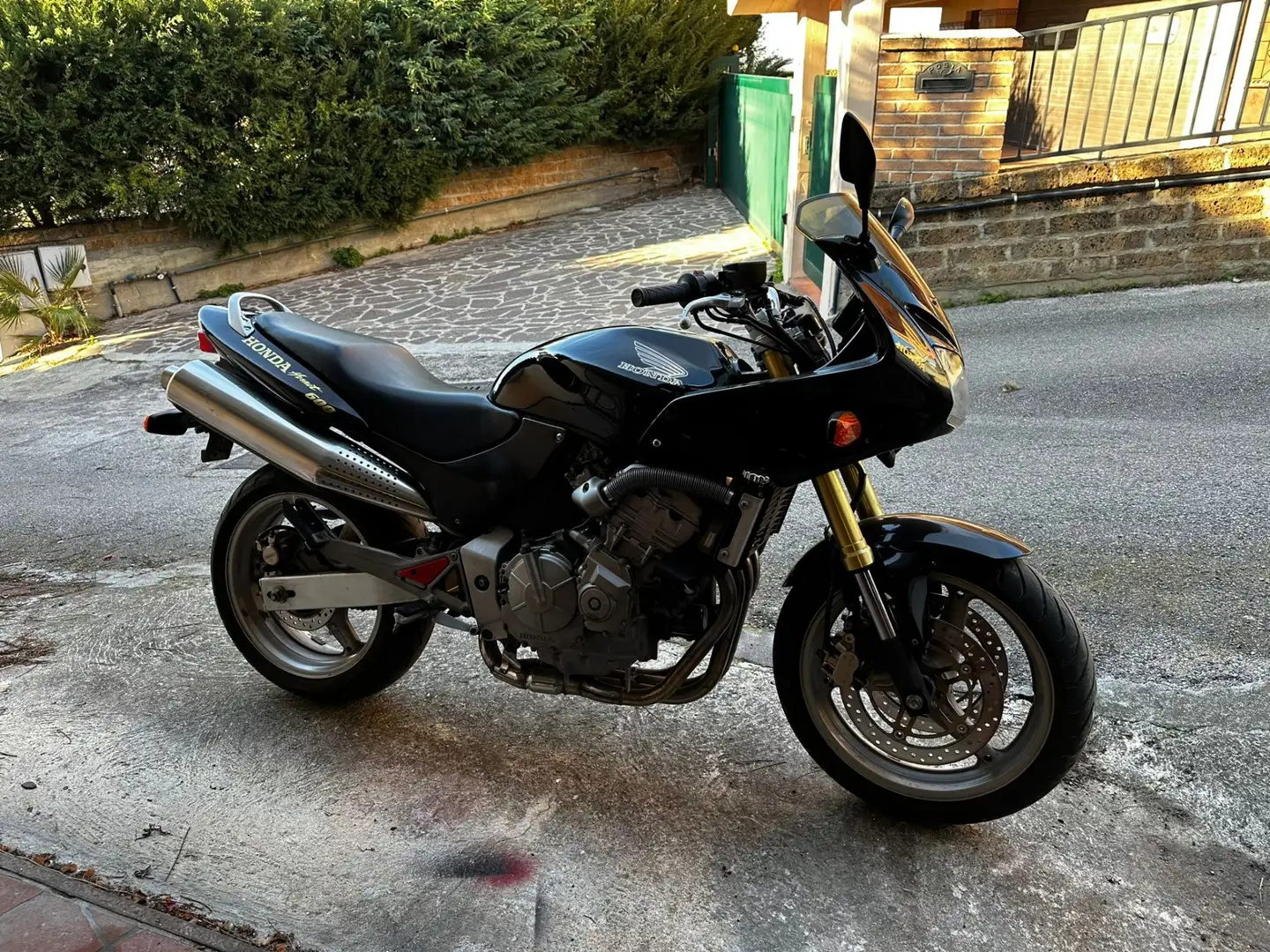 Honda Hornet Černá - 2