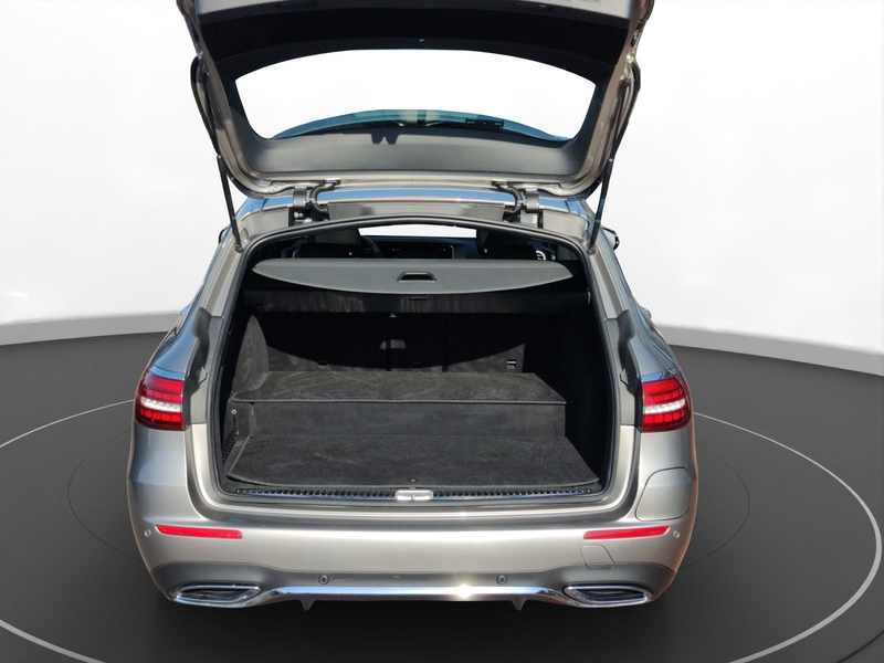 Mercedes-Benz E 300 de 4Matic AMG Line Pano AHK Luft Burmester — photo 10