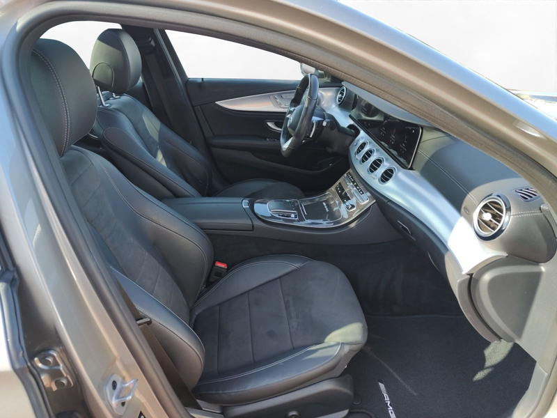 Mercedes-Benz E 300 de 4Matic AMG Line Pano AHK Luft Burmester — photo 12