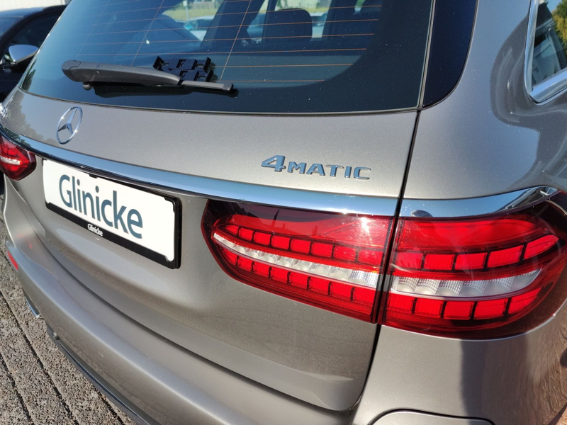 Mercedes-Benz E 300 de 4Matic AMG Line Pano AHK Luft Burmester — photo 18