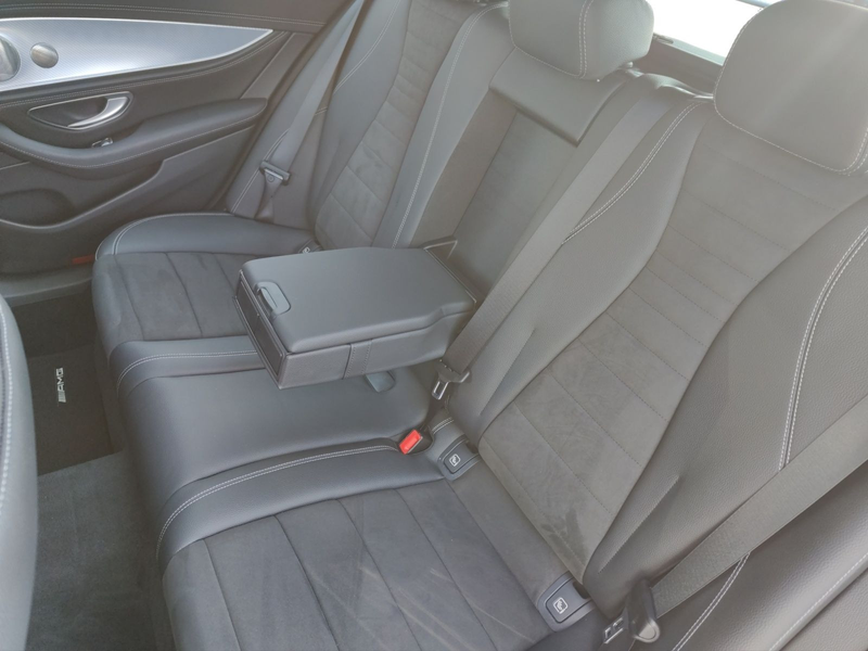Mercedes-Benz E 300 de 4Matic AMG Line Pano AHK Luft Burmester — photo 4