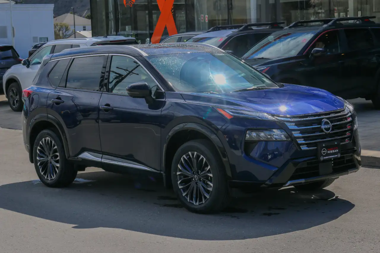 Nissan Rogue снимка Nissan Rogue