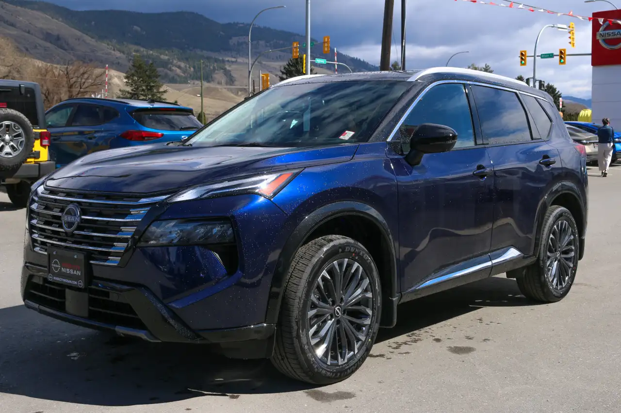 Nissan Rogue снимка Nissan Rogue