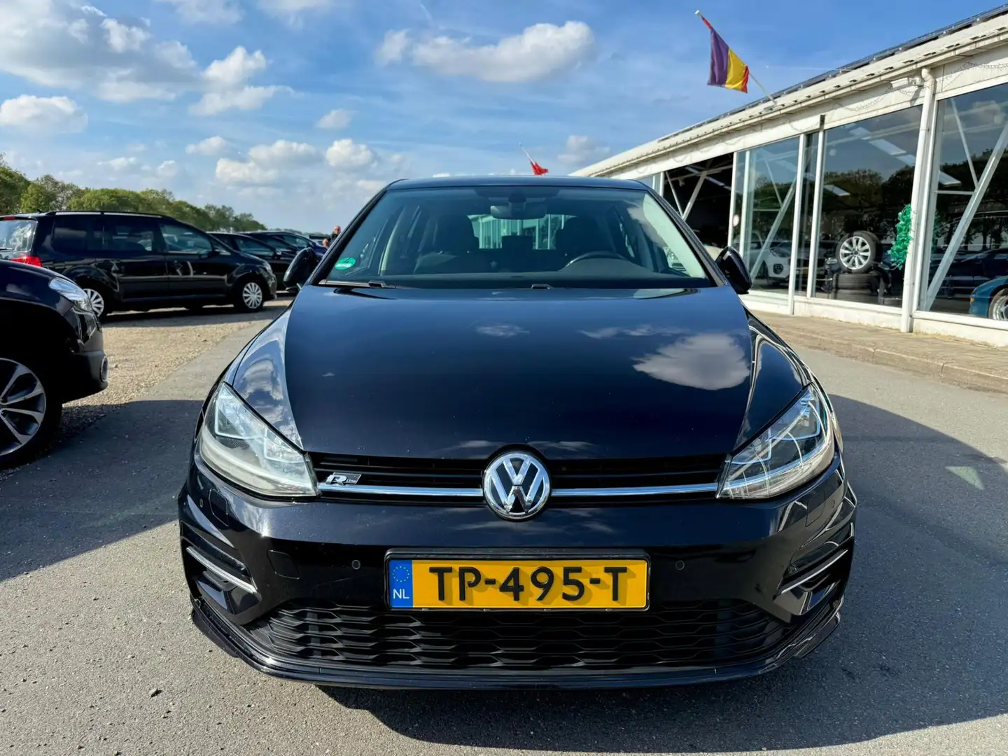 Volkswagen Golf 7.5 1.6 TDI HIGHLINE R-LINE FACELIFT! 2017 Schwarz - 1