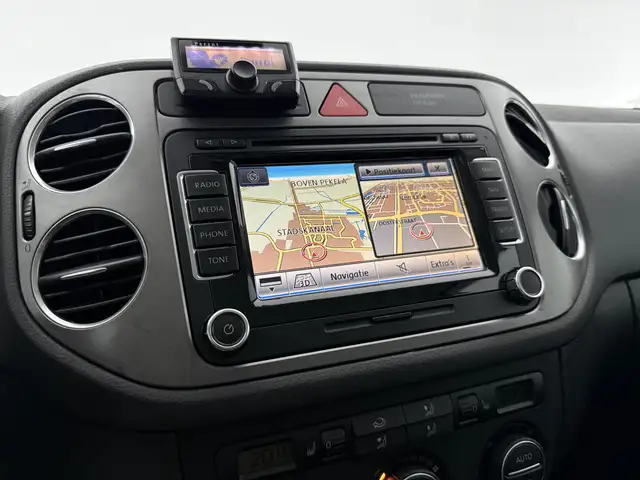Volkswagen Tiguan view 18