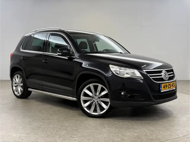 Volkswagen Tiguan view 11