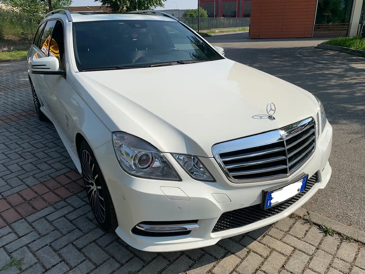 Mercedes-Benz E 250 E250 CDI S.W BlueEFF 4M Avantgarde AMG Bianco - 2