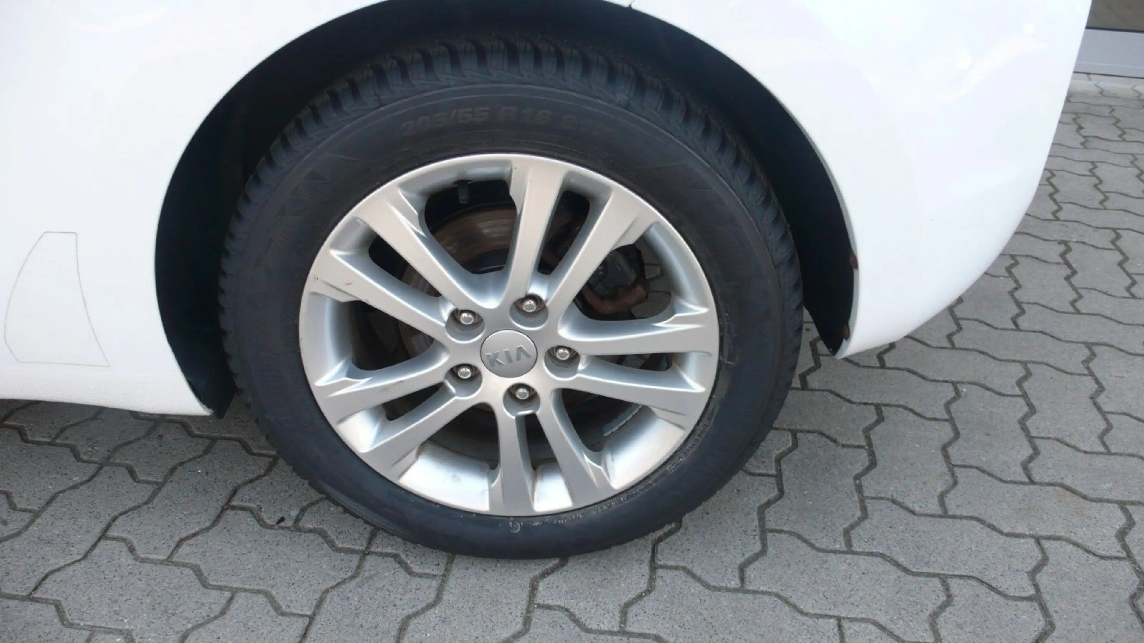 Kia ProCeed / pro_cee'd ProCeed 1.6 Edition 7 Emotion Klima Ganzjahresre — photo 6