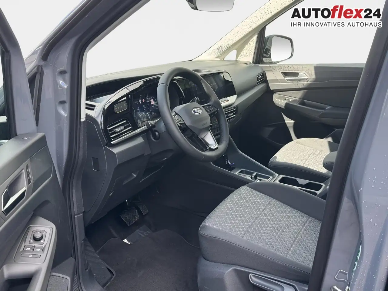 Ford Tourneo Connect Grand Titanium 2,0 TDCI L2 7 Sitzer Klimaautoma... 12