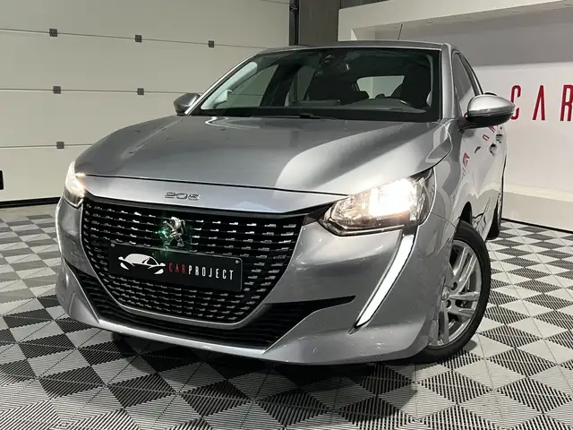 Peugeot 208 1.2i /GPS/CLIMATISATION/CARPLAY/PDC ARR/JA 16