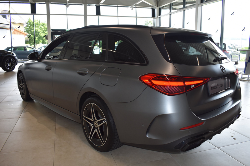 Mercedes-Benz C 300 C 300 e T //AMG Sport //Night //Pano — photo 12