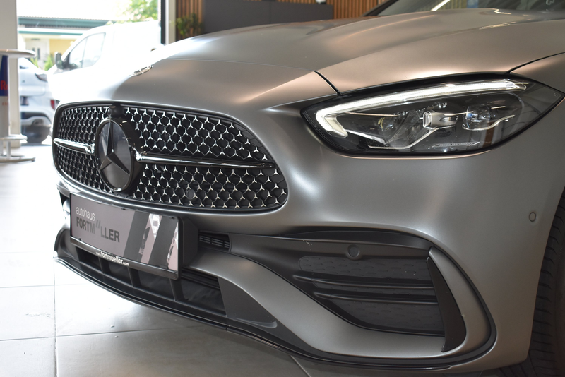 Mercedes-Benz C 300 C 300 e T //AMG Sport //Night //Pano — photo 7
