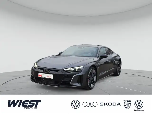 Audi RS e-tron GT KAM/HUD/2xPDC/MATRIX/NAVI/SHZ