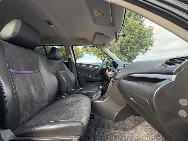 Suzuki Swift view 10