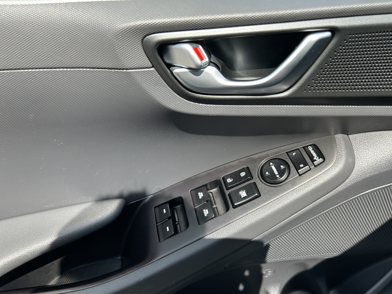 Hyundai IONIQ 1.6 GDI Hybrid Style NAVI LED LM — photo 11