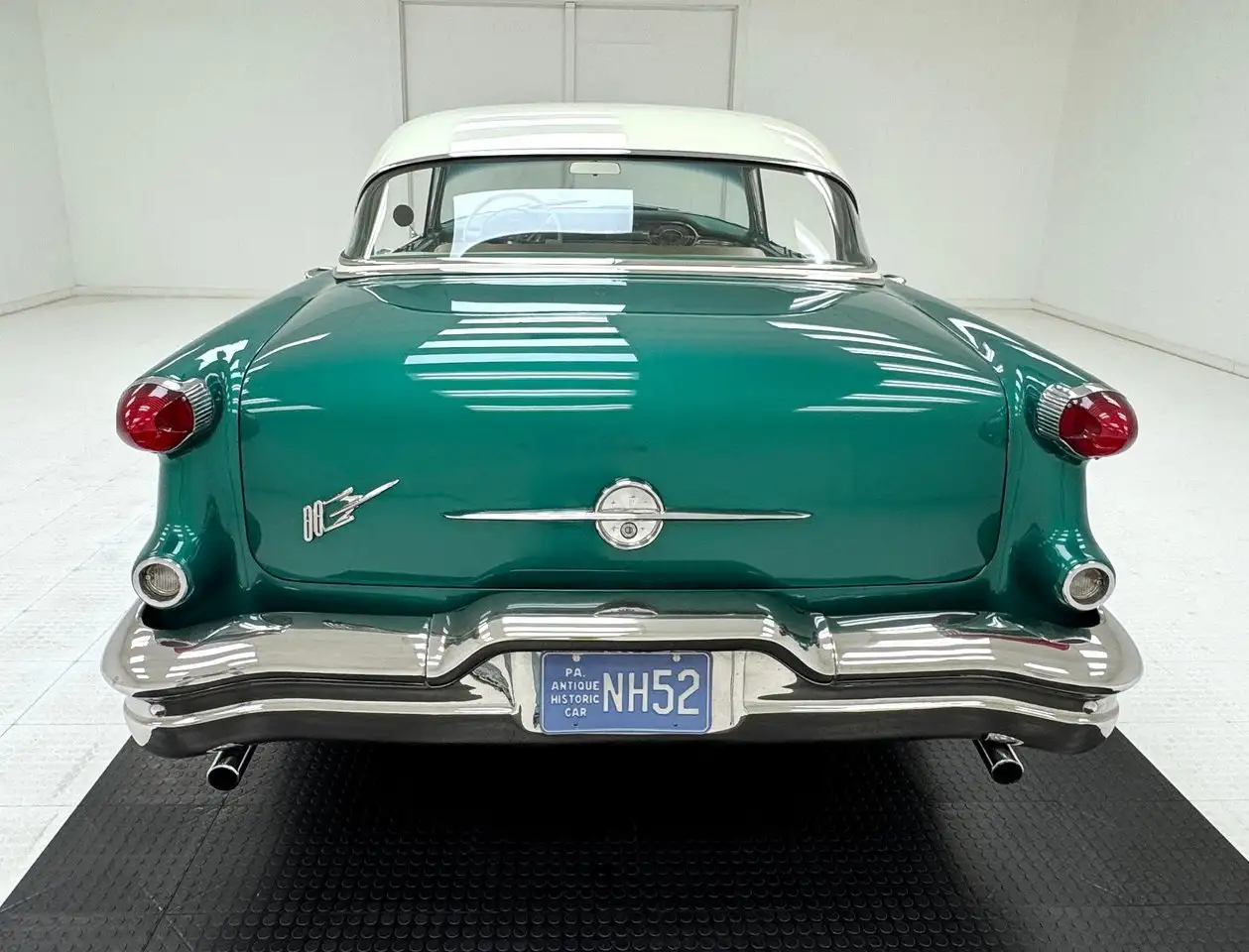 Oldsmobile Holiday 4 Door Hardtop, foto 4