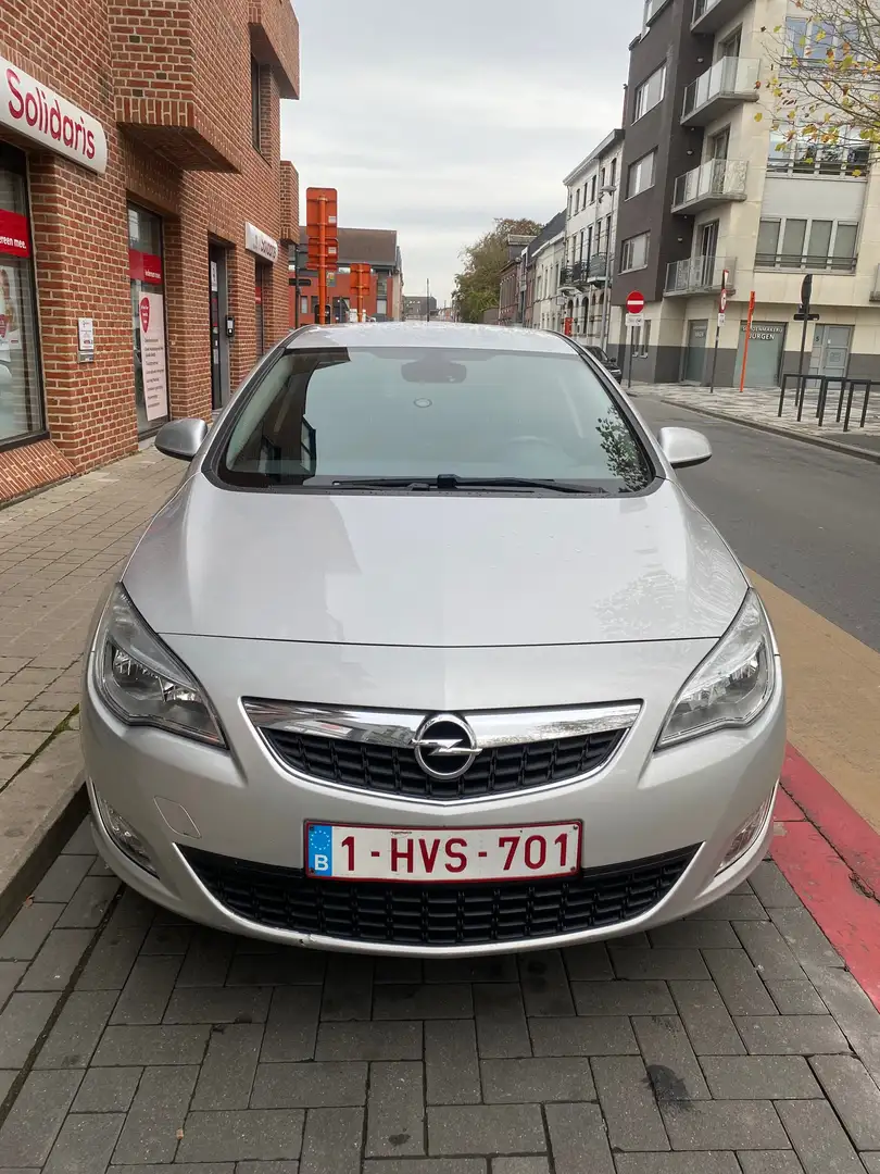 Opel Astra 1.7 CDTI DPF Cosmo Argent - 1