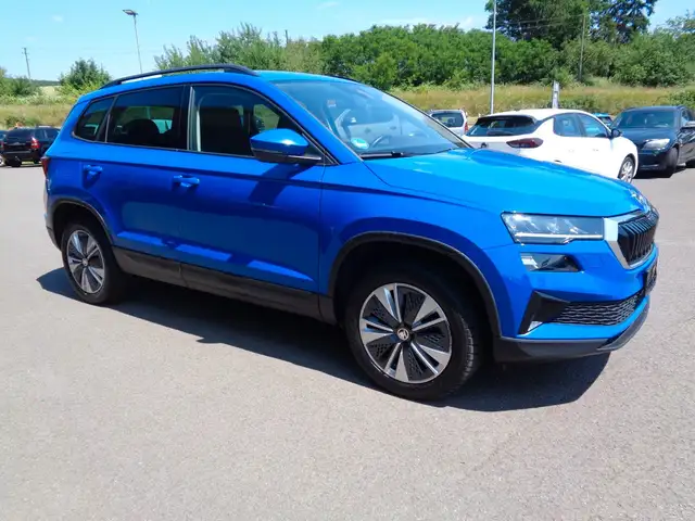 Skoda Karoq view 3