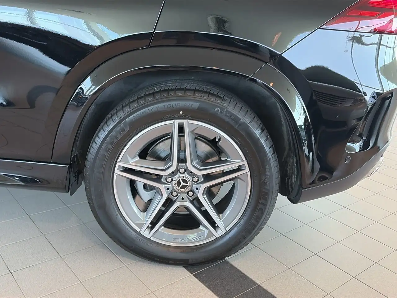Mercedes-Benz GLE снимка Mercedes-Benz GLE