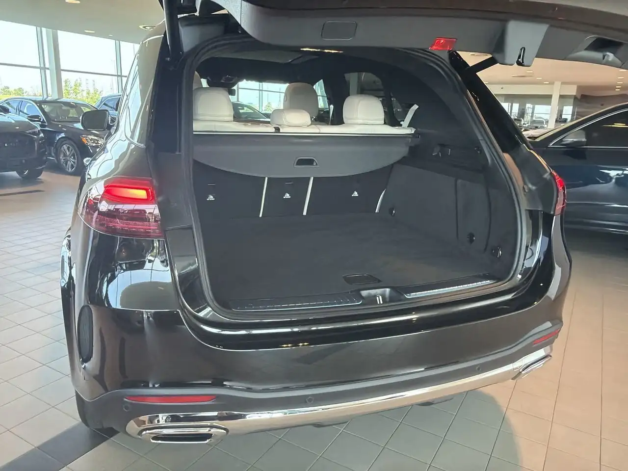 Mercedes-Benz GLE снимка Mercedes-Benz GLE