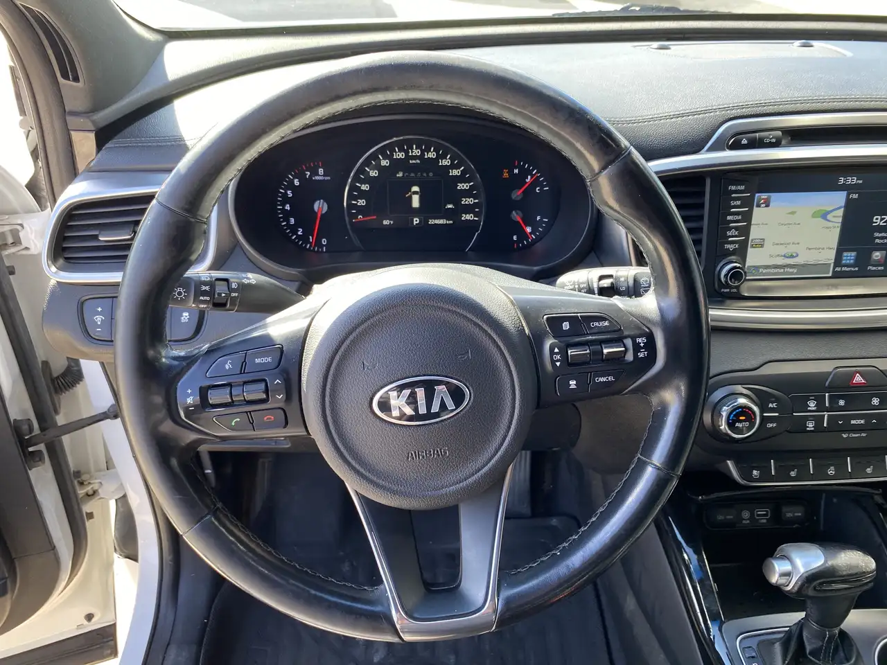 Kia Sorento снимка Kia Sorento