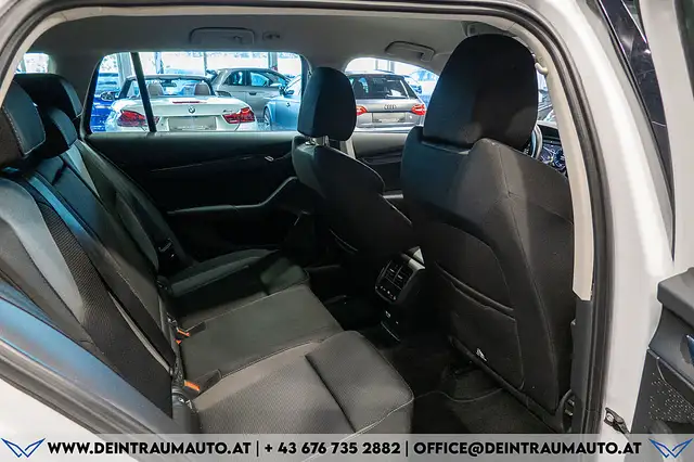 Skoda Octavia view 10