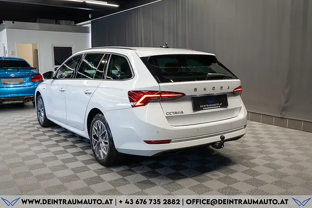 Skoda Octavia view 6