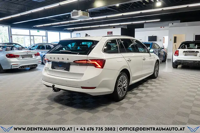 Skoda Octavia view 8