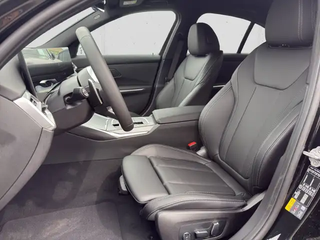 BMW 3 Series view 8