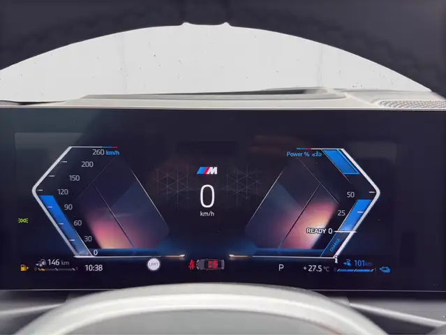 BMW 3 Series view 10