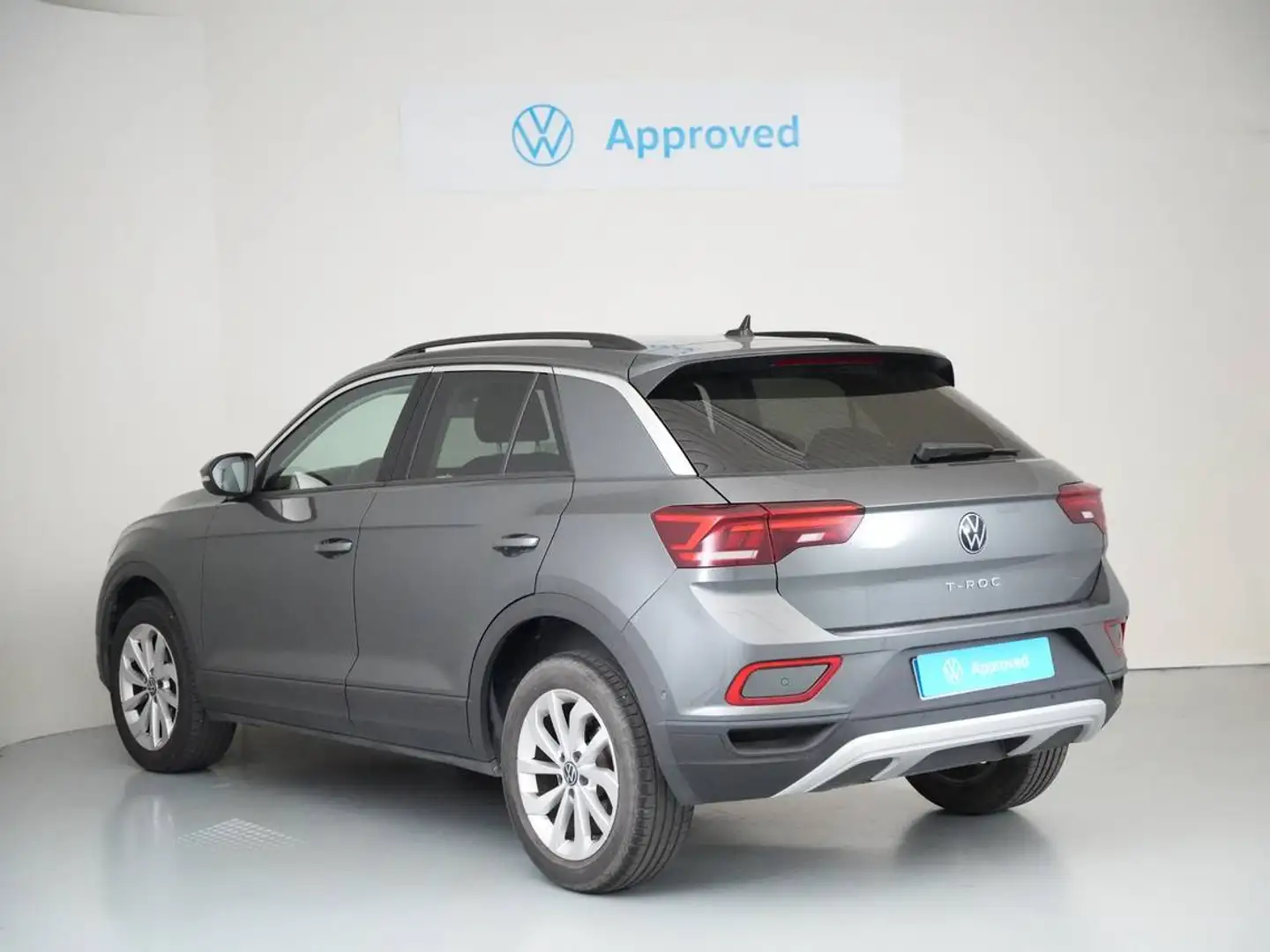 Volkswagen T-Roc 1.0 TSI Life 81kW Gris - 2