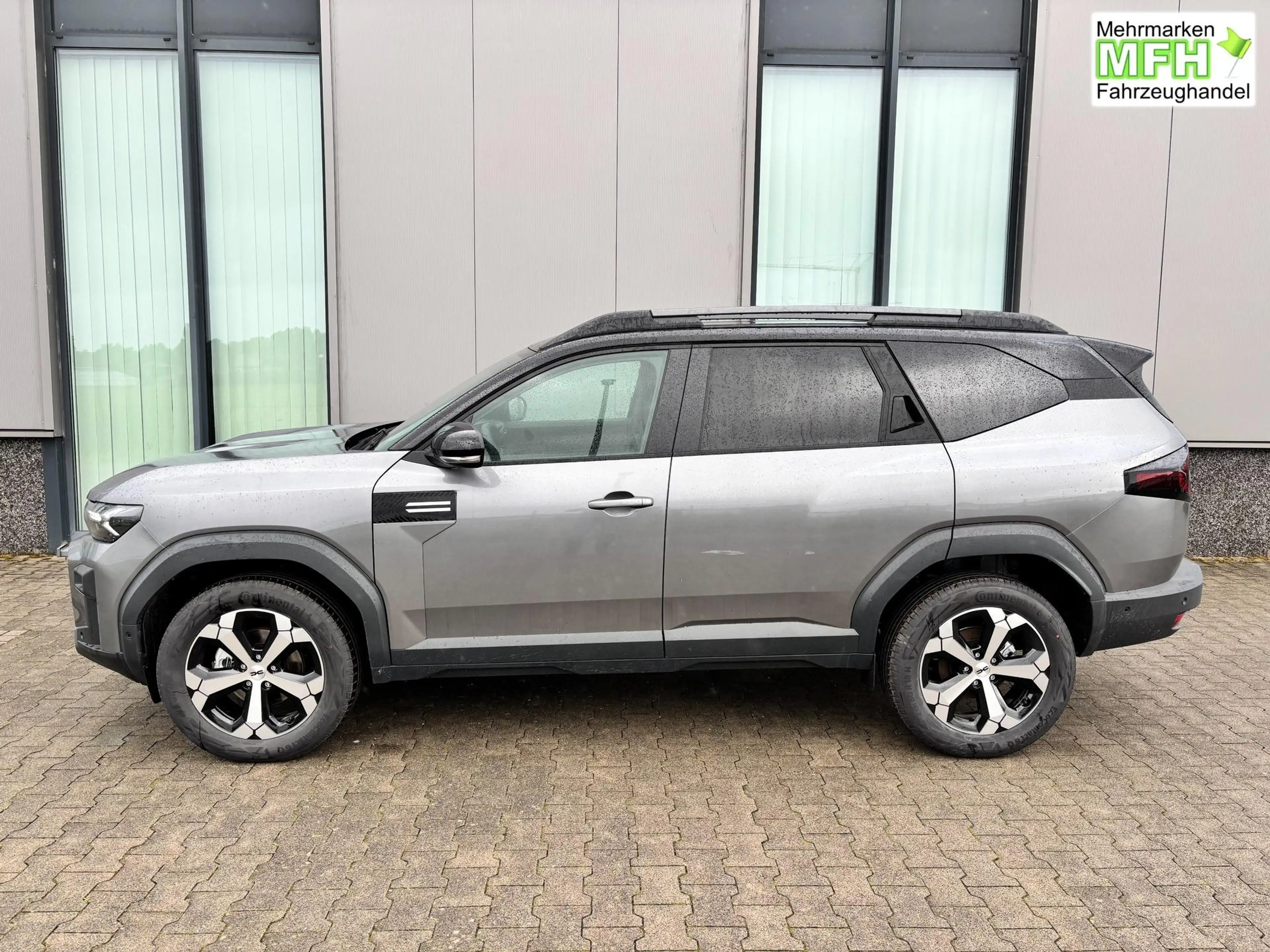Dacia Bigster Journey FULL-HYBRID 155 (Benzin+Elektro), GRAU-... — photo 2
