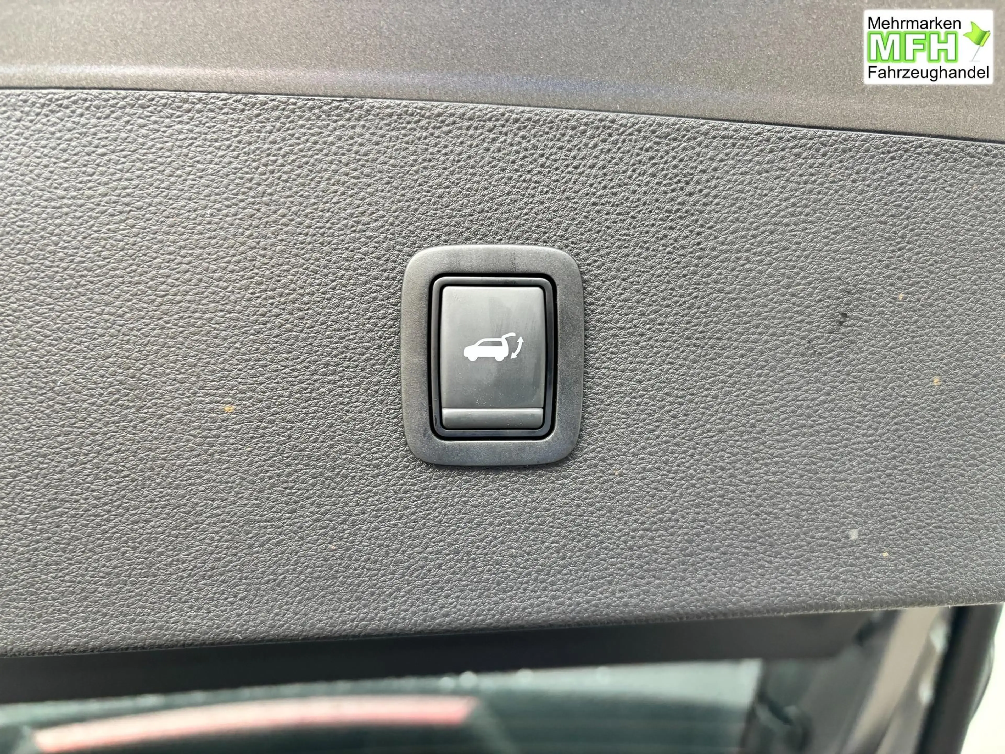 Dacia Bigster Journey FULL-HYBRID 155 (Benzin+Elektro), GRAU-... — photo 12