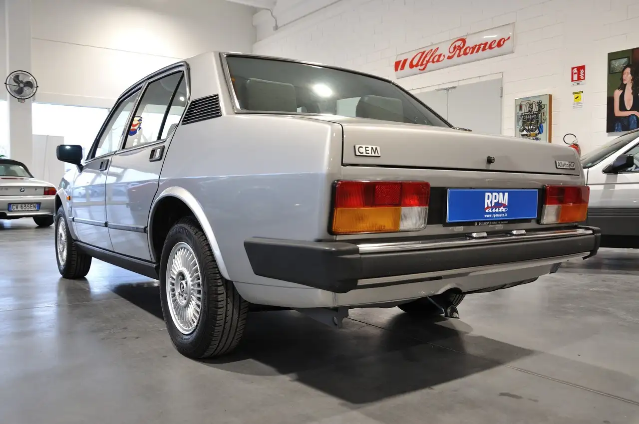 Alfa Romeo Alfetta 2.0 CEM restauro totale UNICA!, foto 4