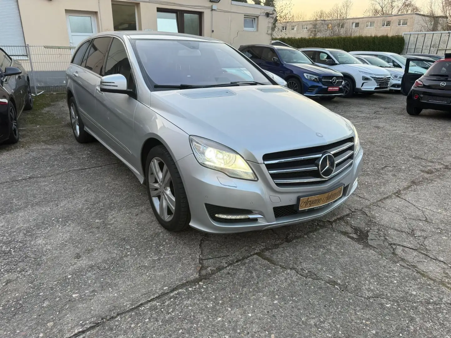 Mercedes-Benz R 350 R R 350 L CDI 4Matic*Auto*EGSD*Leder*Navi* Plateado - 2
