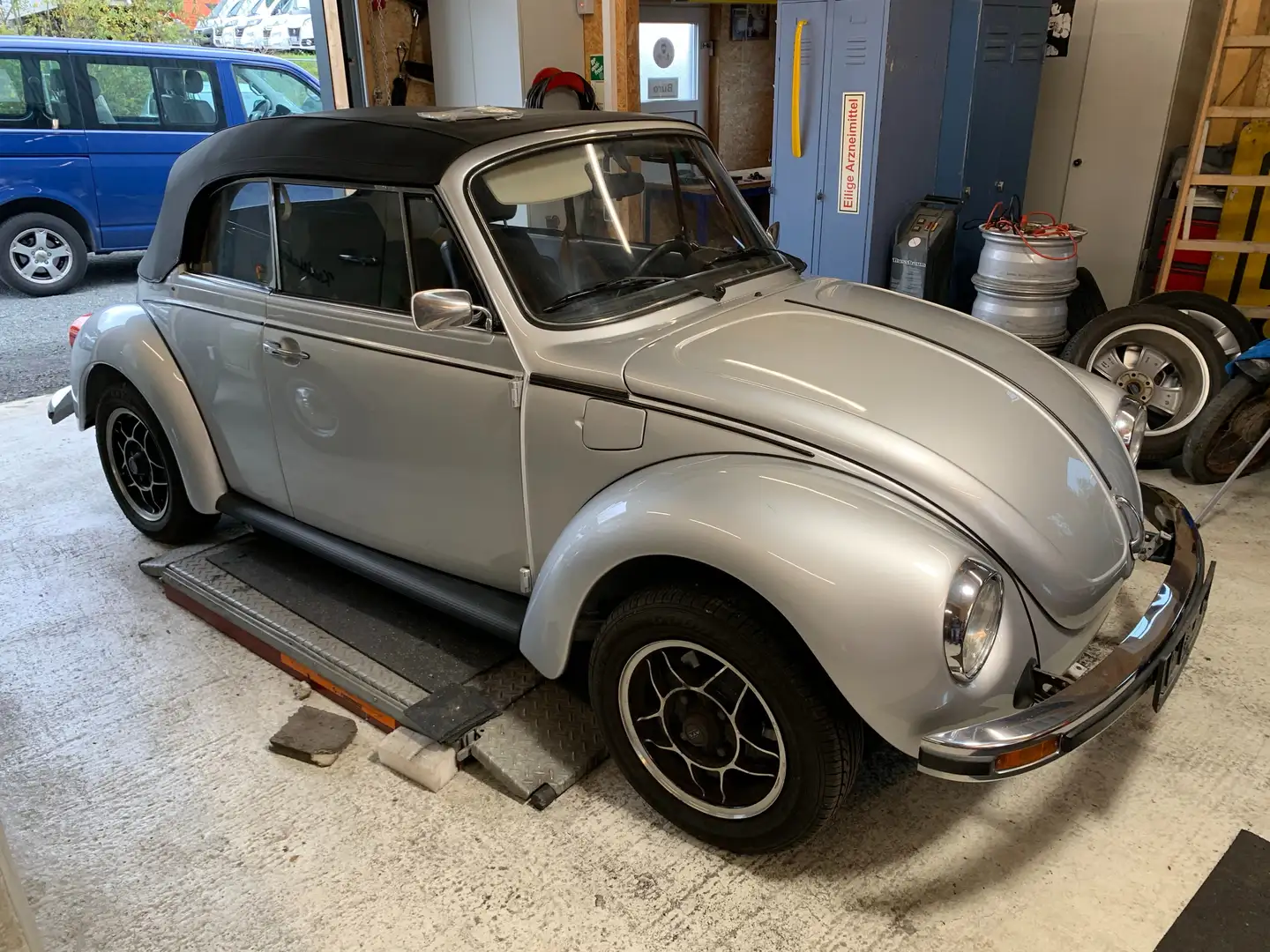 Volkswagen Käfer Käfer Cabriolet Silber / Verdeck Schwarz Argintiu - 1