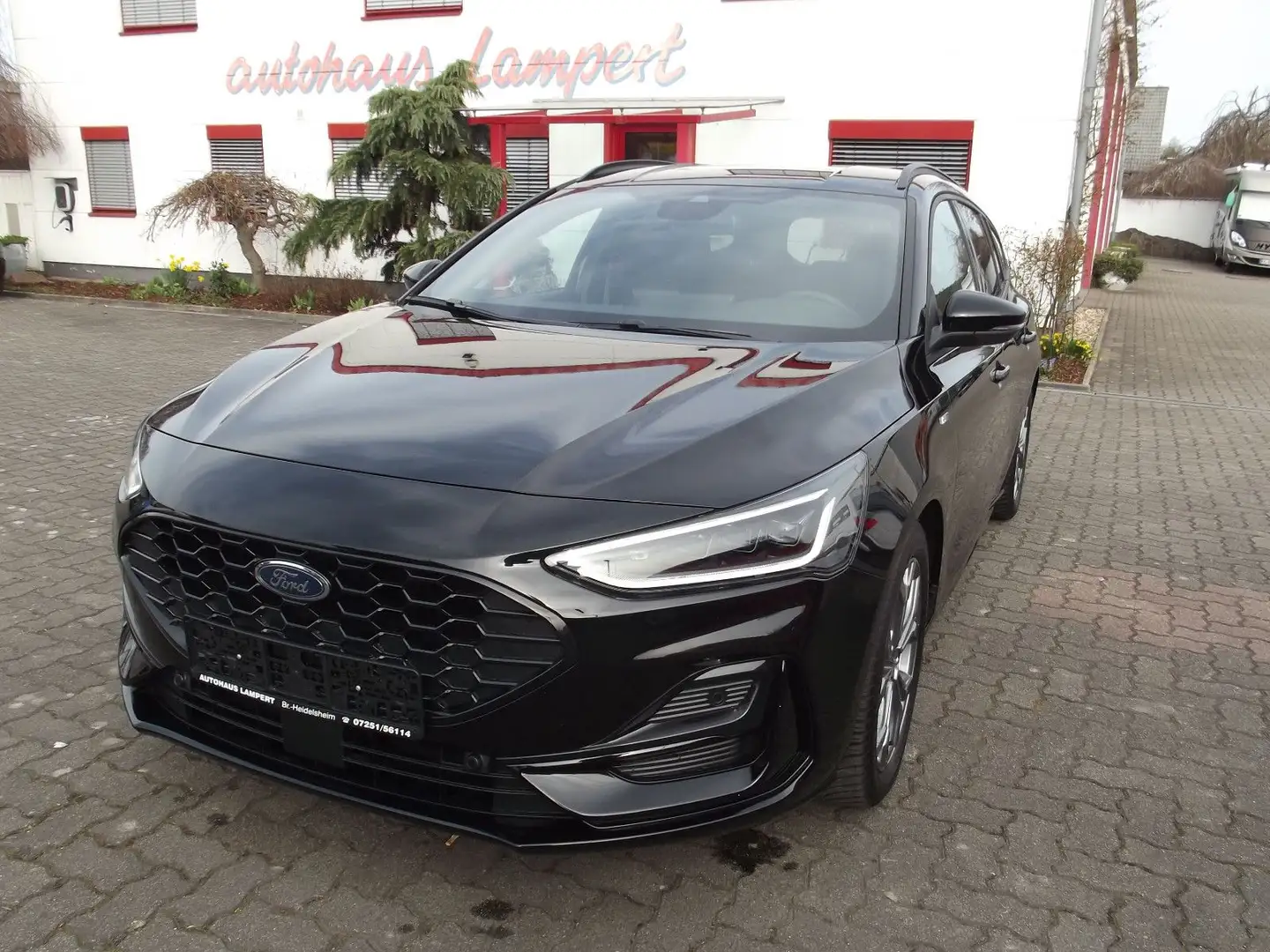 Ford Focus Turnier ST-Line NAVI ALU Schwarz - 1